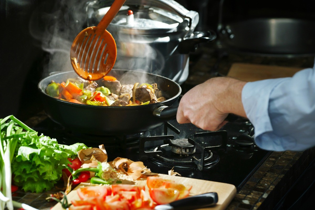 karahi cooking in process